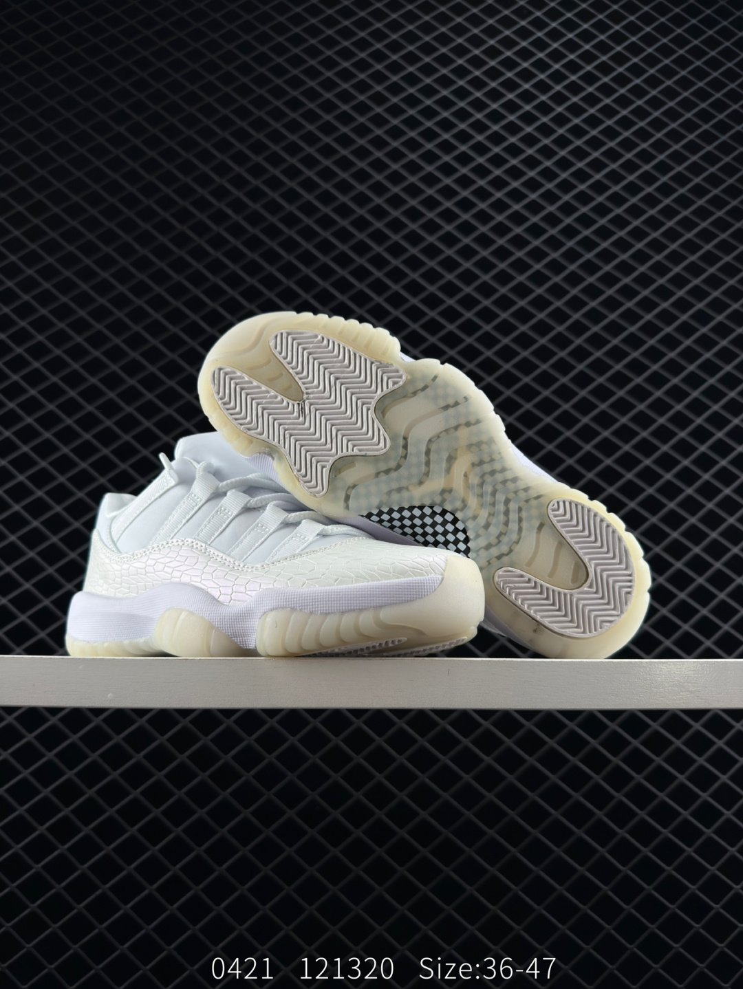 Nike Air Jordan 11 Retro Low